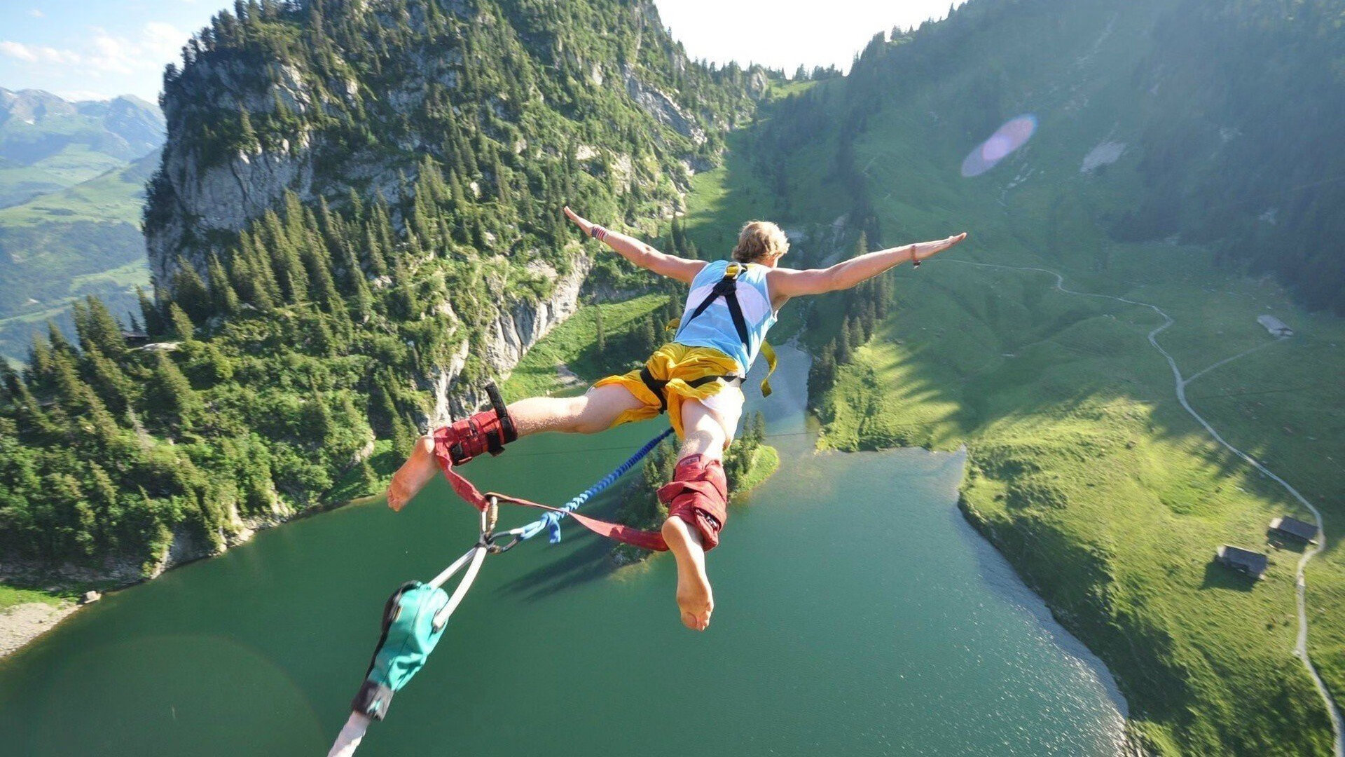 爱游戏登录入口-铁壁合围，双塔擎天，步行者内线压制助其豪取关键胜利