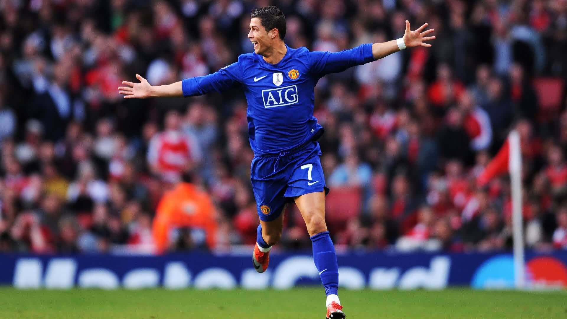 爱游戏中国官网-战术奏效！那不勒斯双翼齐飞压制利物浦整场无力还手！